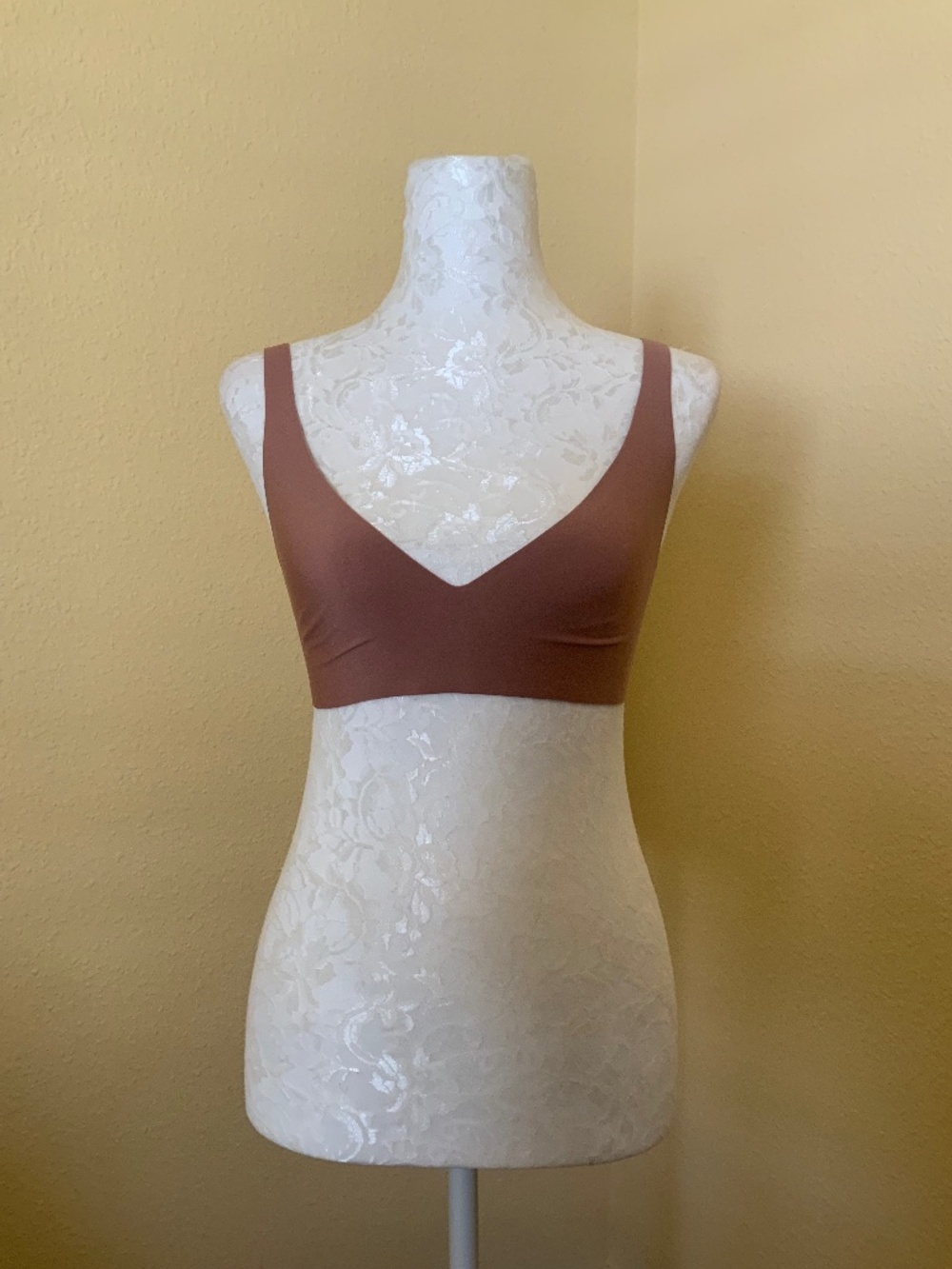 Bombas Dark Coral No Show Bra in Size S